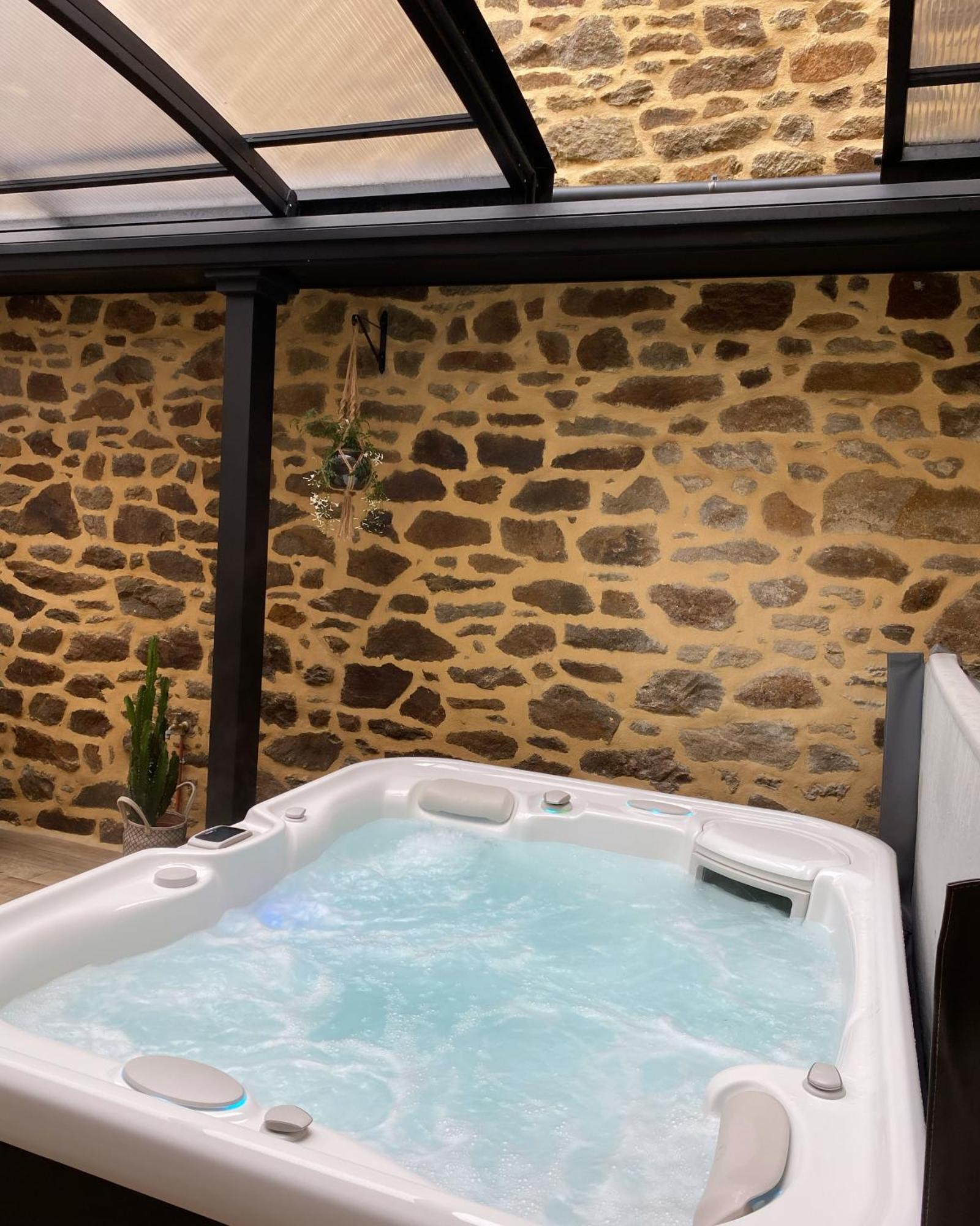 Villa Lily Spa, Chambre D'Hotes Avec Spa Privatif La Vicomte-sur-Rance Екстер'єр фото