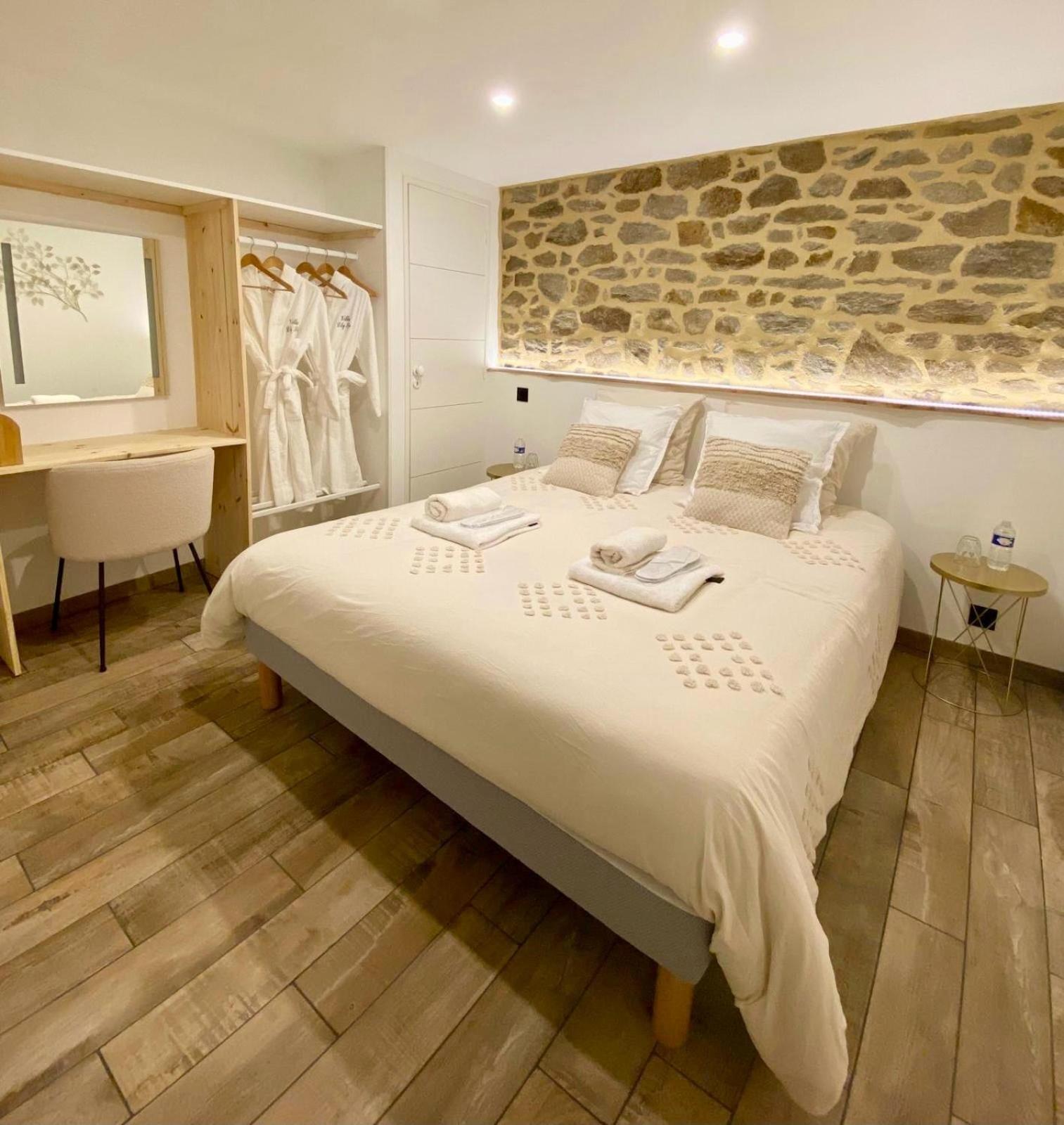 Villa Lily Spa, Chambre D'Hotes Avec Spa Privatif La Vicomte-sur-Rance Екстер'єр фото